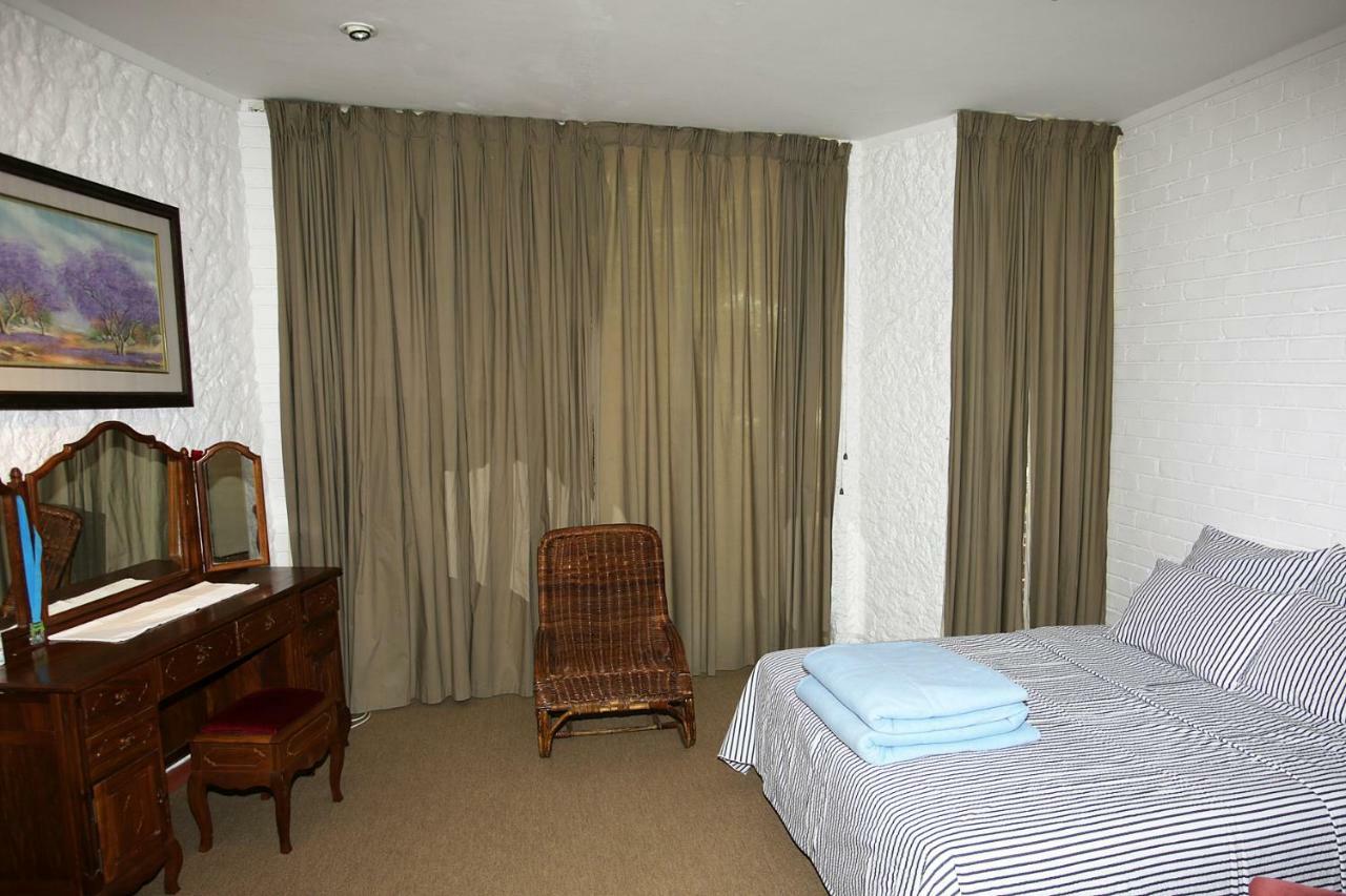 Fleming Place Bulawayo Exteriör bild